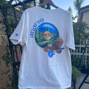 Vintage 90s Hard Rock Cafe Atlanta Hawk Graphic T-Shirt
